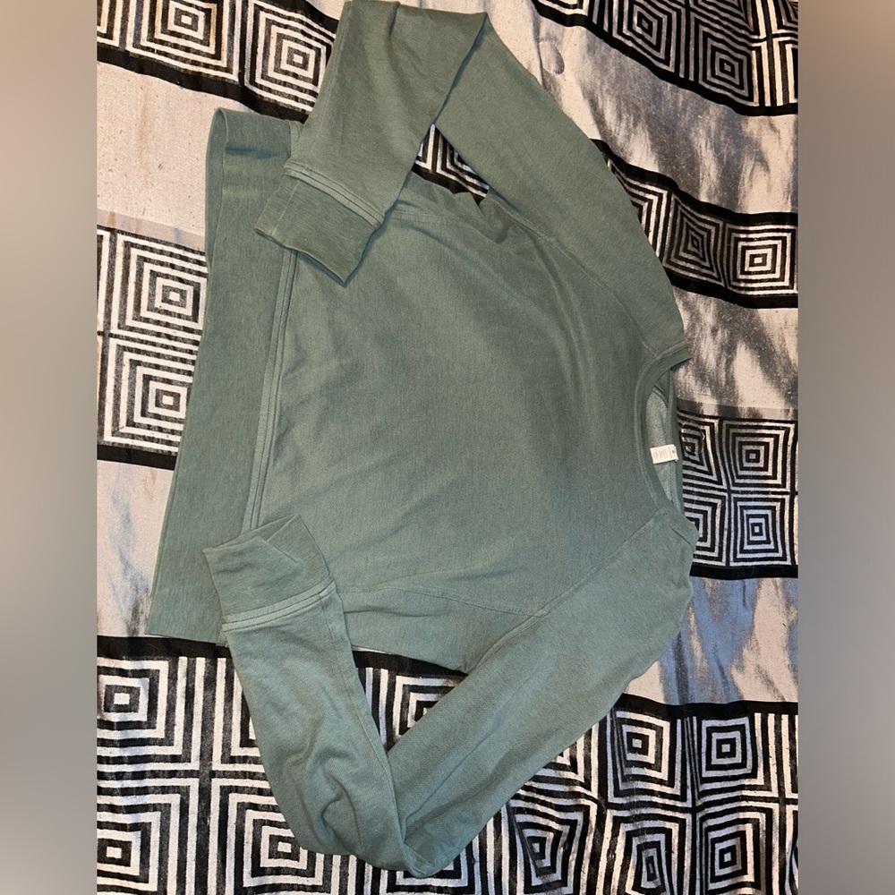 Lululemon Softstreme Perfectly Cropped crew